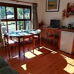 شقة Lovely Sea View 2-bed In Rineen Sleeps 4