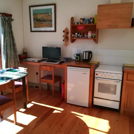 Lovely Sea View 2-bed In Rineen Sleeps 4 * سكيبيرين