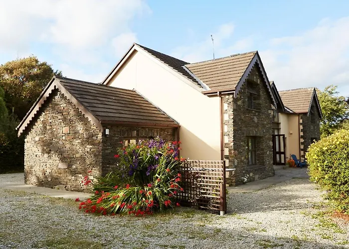 Lovely Sea View 2-bed In Rineen Sleeps 4